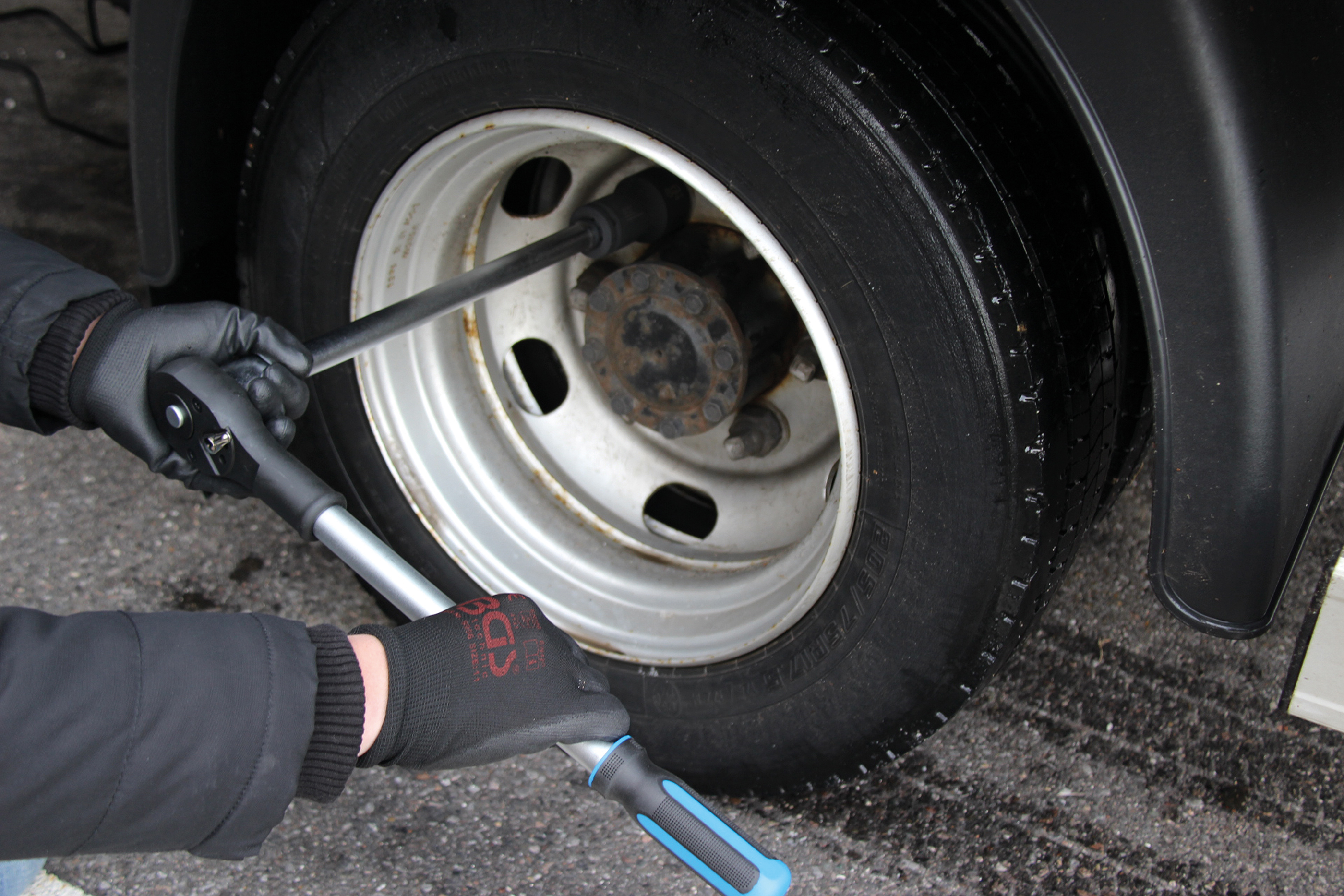 BGS Kraft-Steckschlüssel-Einsatz Sechskant, tief | Antrieb Innenvierkant 20 mm (3/4") | SW 41 mm | für FUSO / Mitsubishi