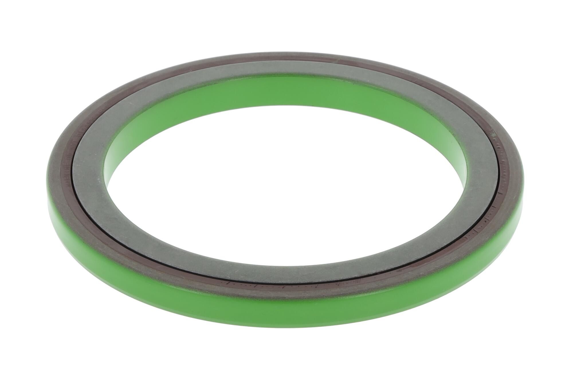 Getriebedichtmittel (110x145x10/12/12) passt zu: IVECO EUROCARGO I-III, EUROSTAR, EUROTECH MP, STRALIS I; RVI MAGNUM, MIDLUM, PREMIUM 2; VOLVO 8500, 8700, 9700, 9900, B11, B12, B7, B9, FE II 09.85-