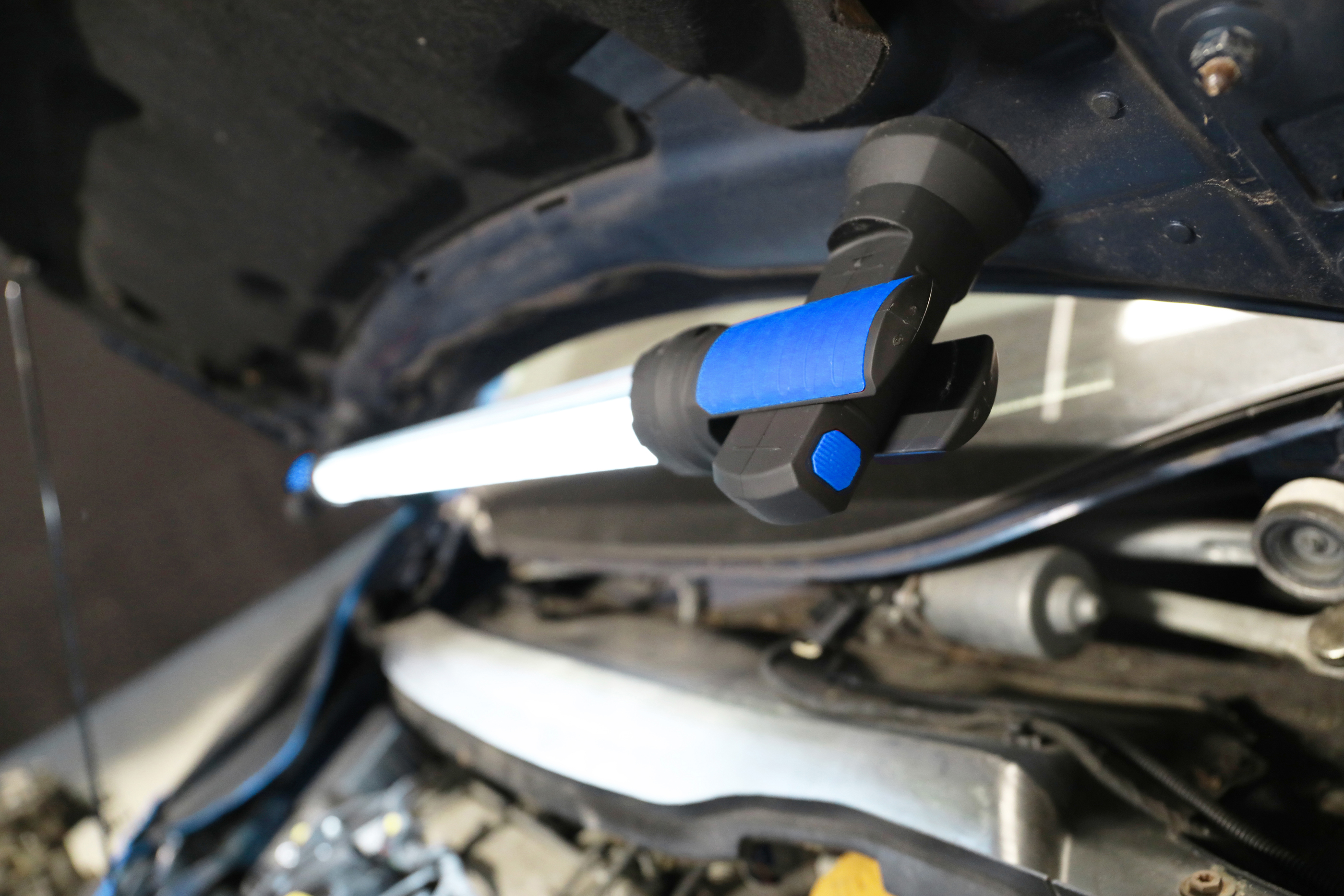 BGS LED-Motorhauben-Leuchte mit Akku